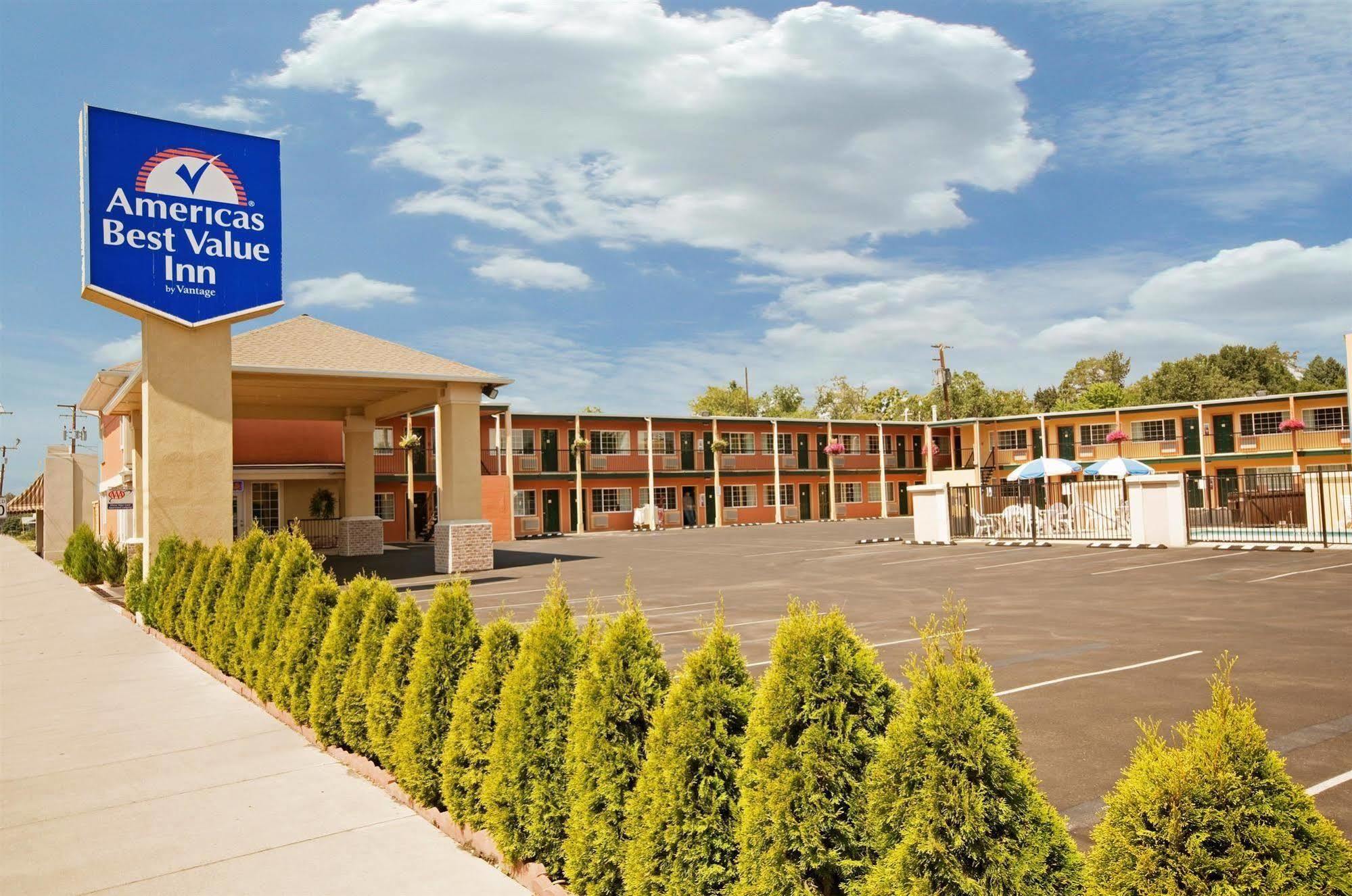 Americas Best Value Inn - Pendleton Kültér fotó